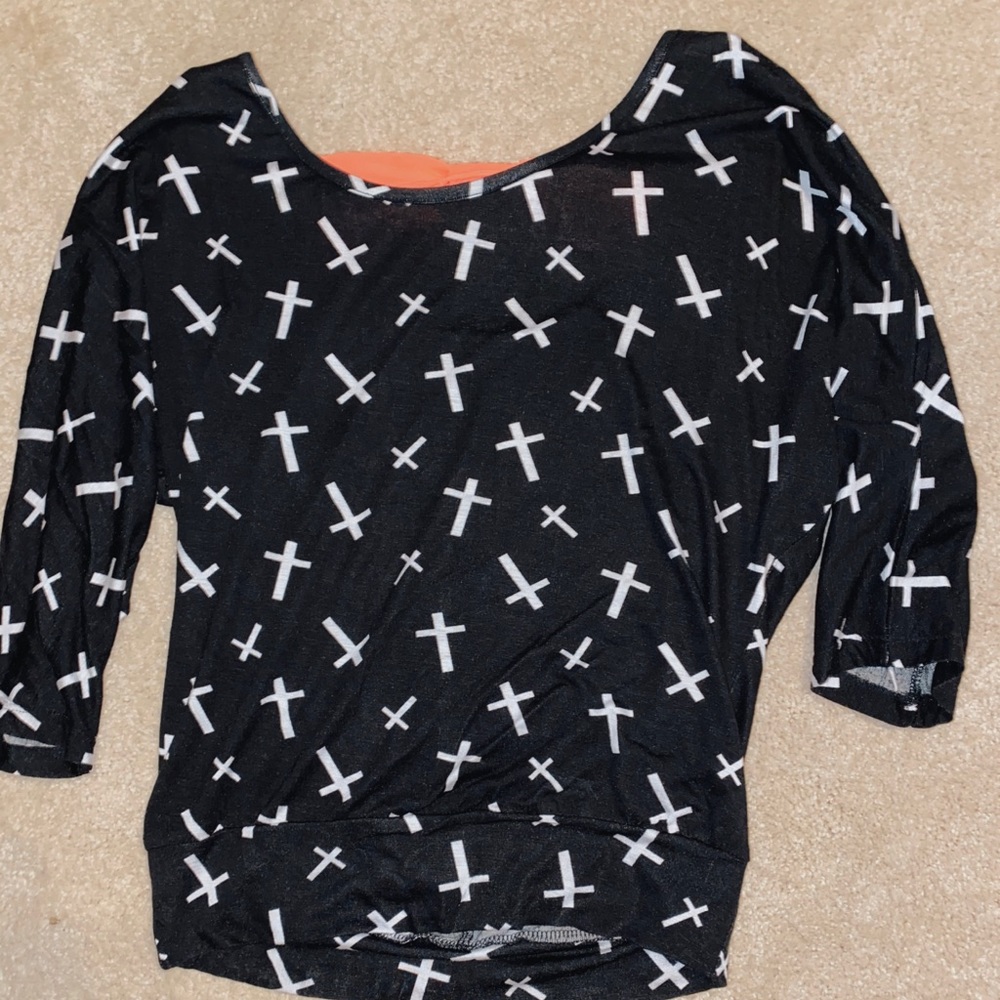 Shirt with cute bow accent on back